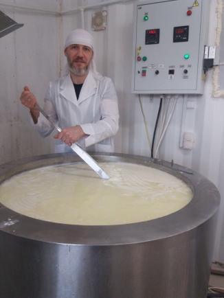 От сыра на кухне до поставок в LavkaLavka: история красногорского фермера